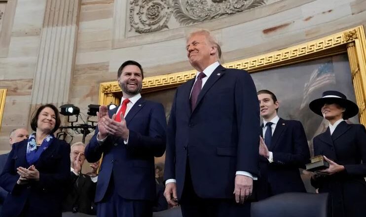 डोनाल्ड ट्रम्पद्वारा ४७ औँ अमेरिकी राष्ट्रपतिको रूपमा शपथ ग्रहण