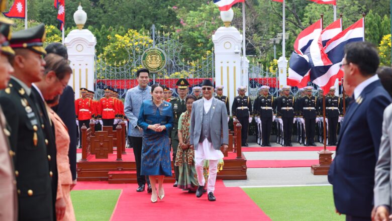 प्रधानमन्त्री ओली र थाइल्याण्डका प्रधानमन्त्री शिनावात्राबिच भेटवार्ता