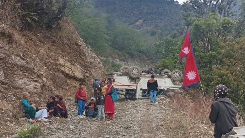 बागलुङको तमानखोलामा जिप दुर्घटना हुँदा ११ जना घाइते , दुईको अवस्था गम्भीर