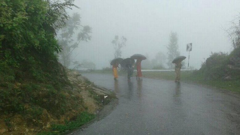 उपत्यकामा हल्का वर्षा,वर्षा संगै तुवालो हट्दै जाने