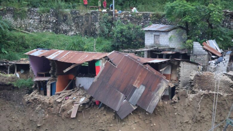 बागलुङमा बाढीपहिरोमा परी मृत्यु हुनेको संख्या १२ पुग्यो